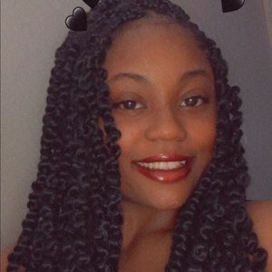 Meet your Posher, Marisela